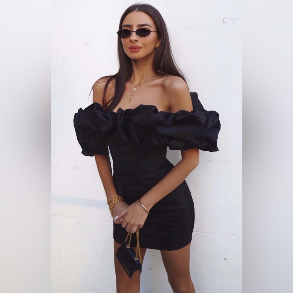 HOUSE OF CB 'Selena' Black Satin Puff Shoulder Dress off shoulder /Size XS NWOT